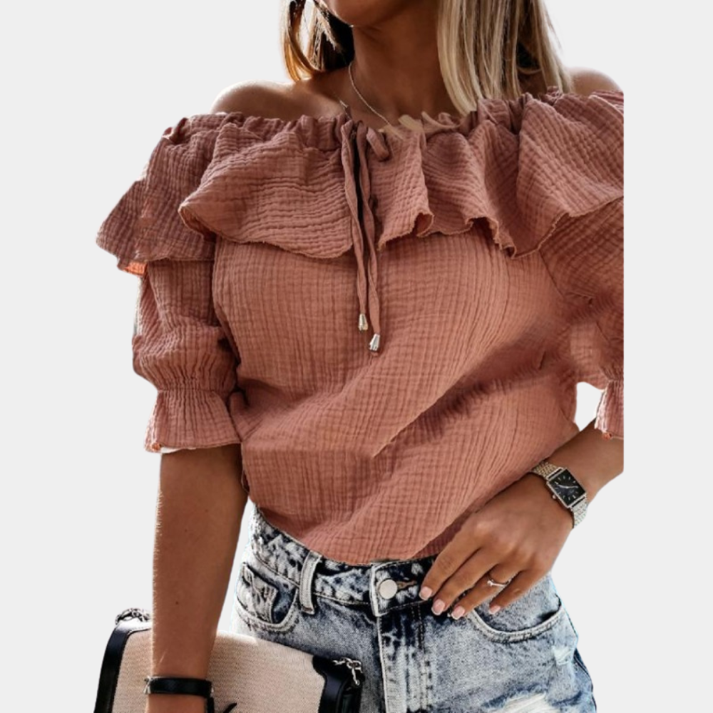 Afslappet off-shoulder bluse med flæser